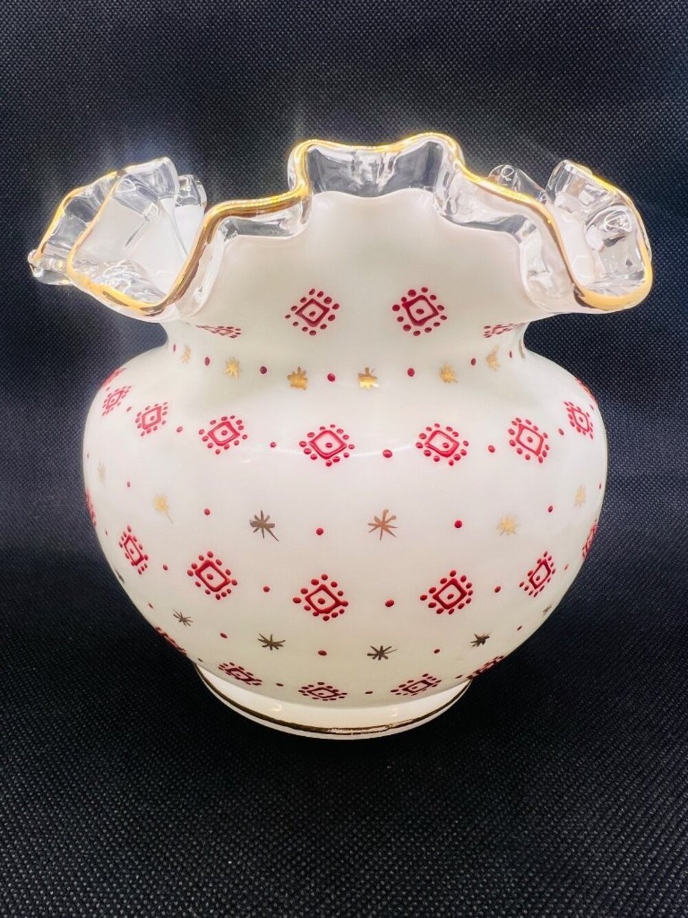 Fenton Silvercrest 205 milk glass vase Charleton Red geometric pattern